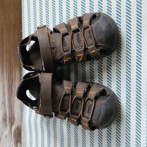 Boys Brown Falls Creek Closed Toe Sandals
